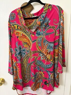 Vibrant Paisley Women's Tunic Top